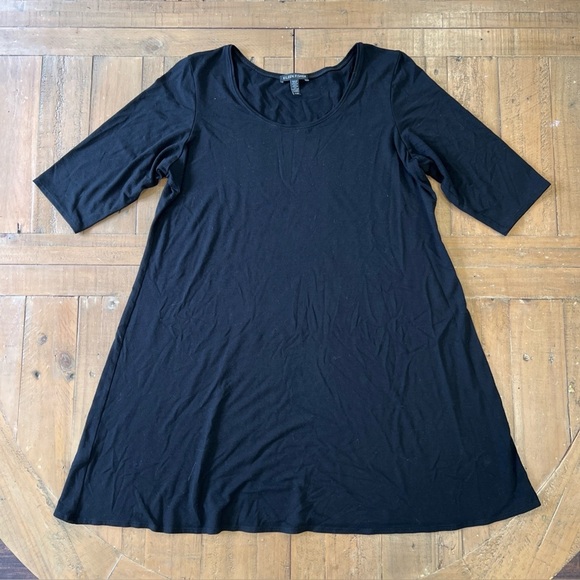 Eileen Fisher Tunic Medium Black Swing Scoop Neck Short Sleeve Preppy Casual - Picture 1 of 7